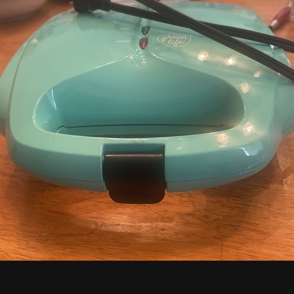 Green life sandwich maker brand new, never used I don’t have the tags - Picture 6 of 6
